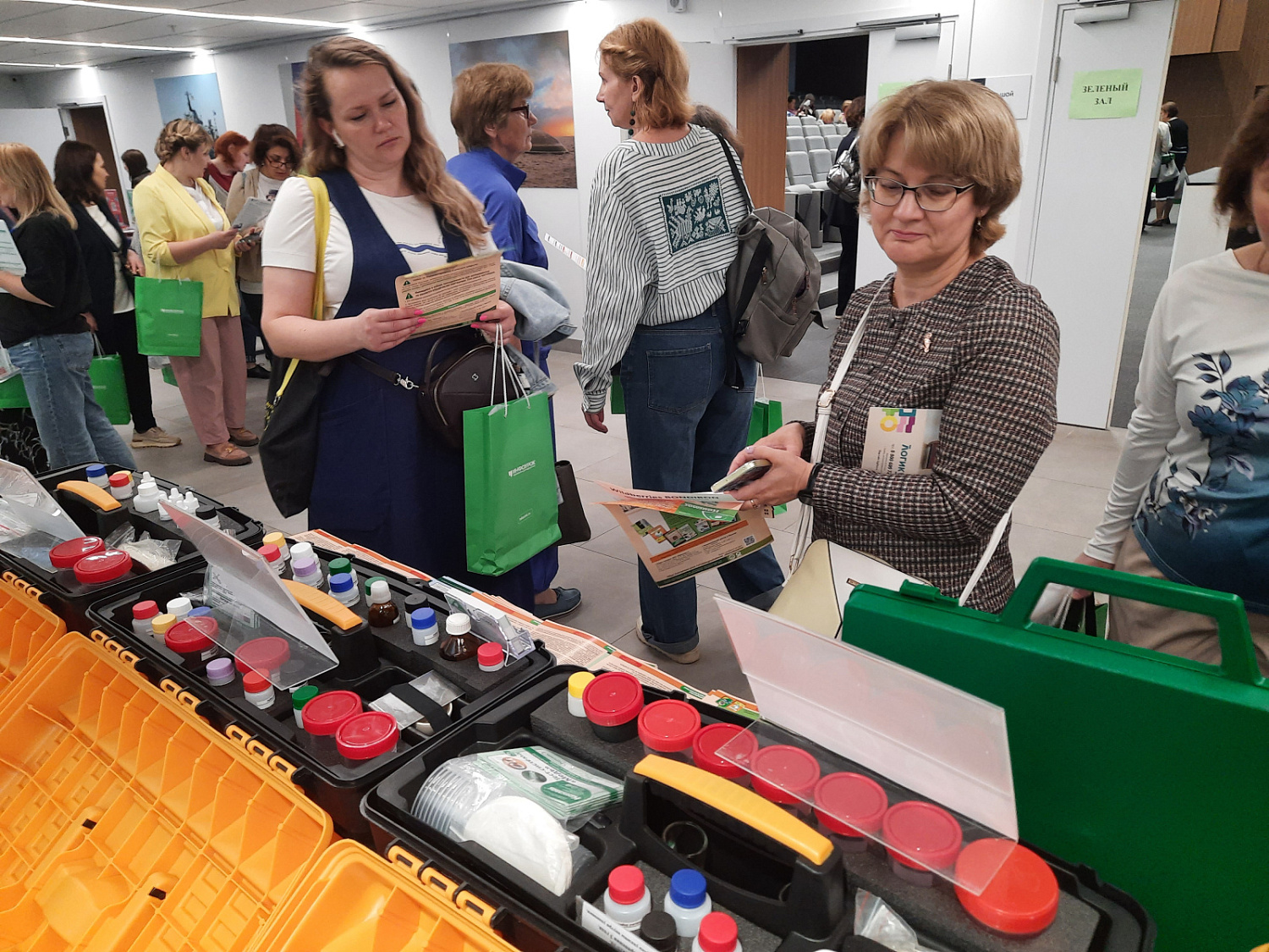 ГК «Крисмас» представила инновационные образовательные решения на форуме «Педагоги России» в Санкт-Петербурге